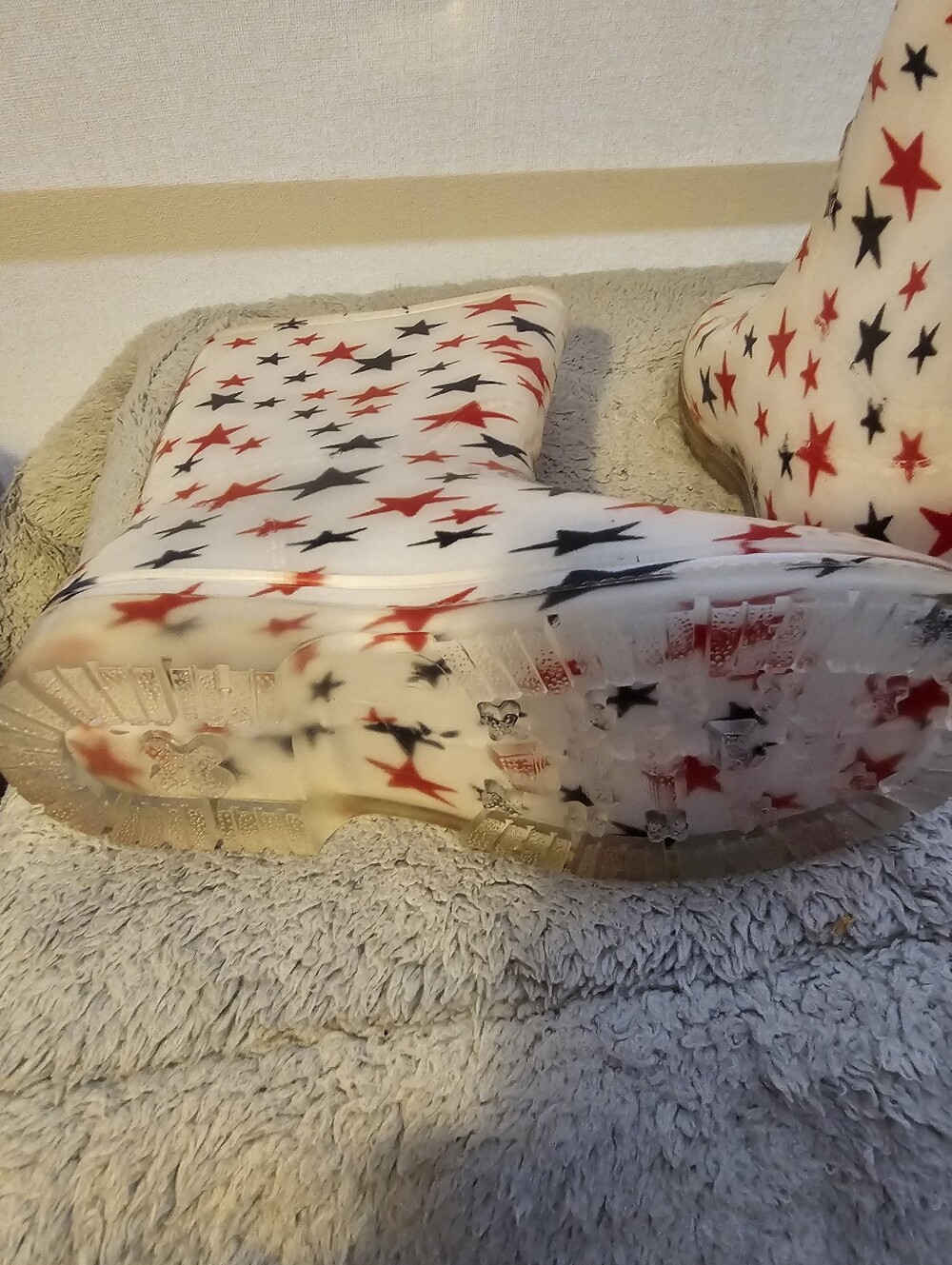 Easy Kids Star-Print White Rain Boots - Red & Black Stars Size 11 New - Picture 4 of 4